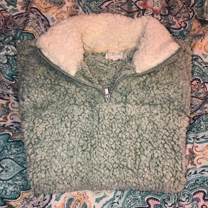 Peace love California Sherpa jacket. Size small!